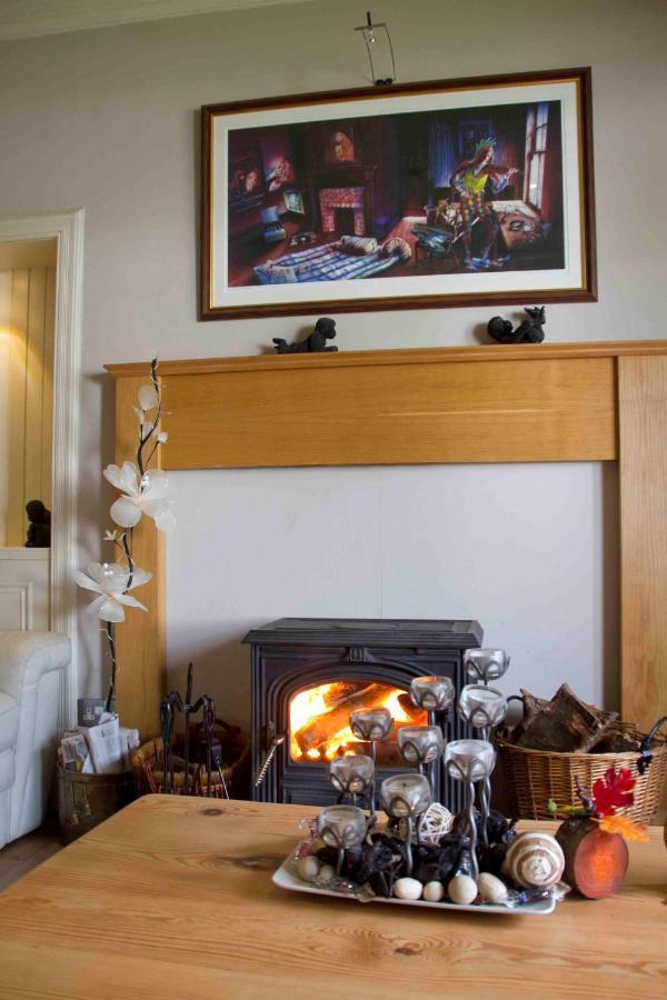 Airlie House Self Catering Vila Strathyre Exterior foto
